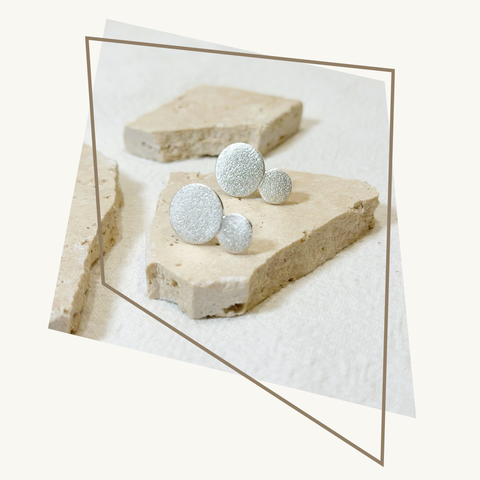 Double dots - oorstekers