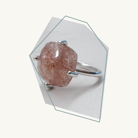 Ring met klauwzetting